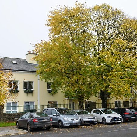 Waterfront Self Catering Houses Carrick on Shannon Екстериор снимка