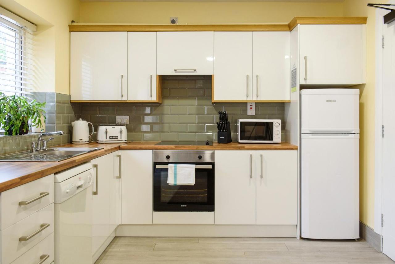 Waterfront Self Catering Houses Carrick on Shannon Екстериор снимка