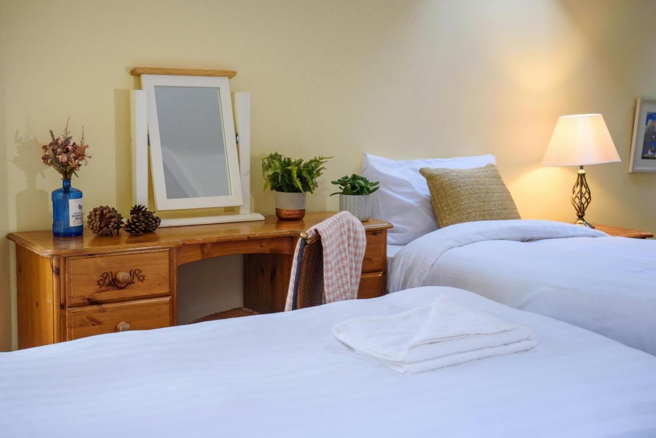 Waterfront Self Catering Houses Carrick on Shannon Екстериор снимка