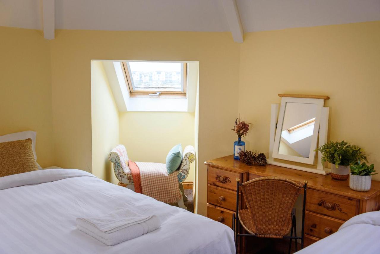 Waterfront Self Catering Houses Carrick on Shannon Екстериор снимка