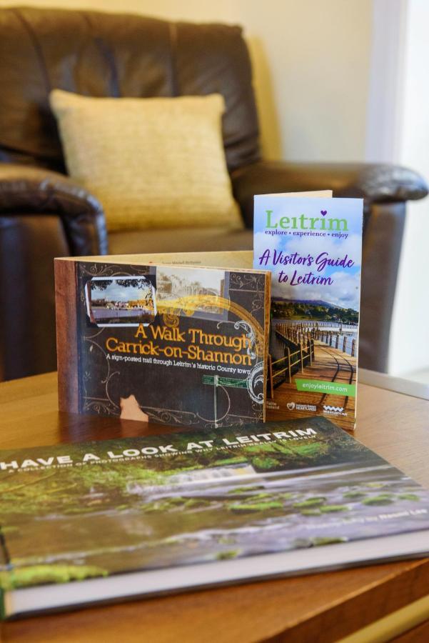 Waterfront Self Catering Houses Carrick on Shannon Екстериор снимка
