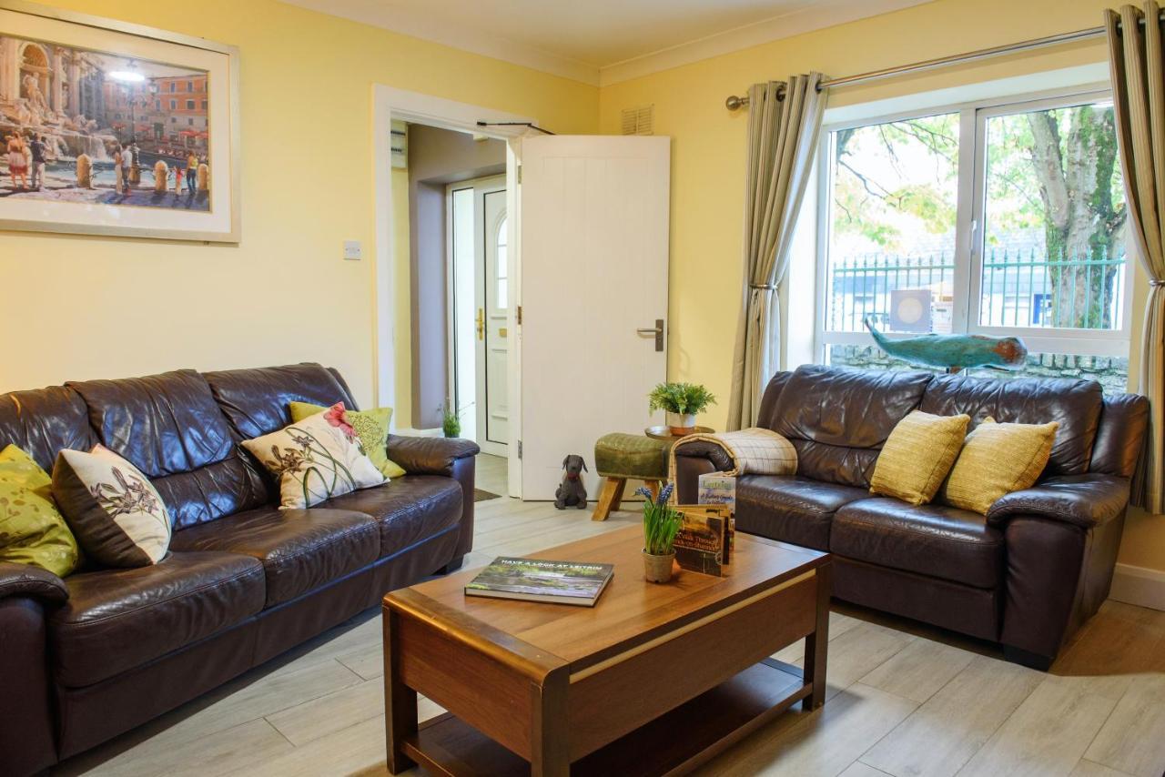 Waterfront Self Catering Houses Carrick on Shannon Екстериор снимка