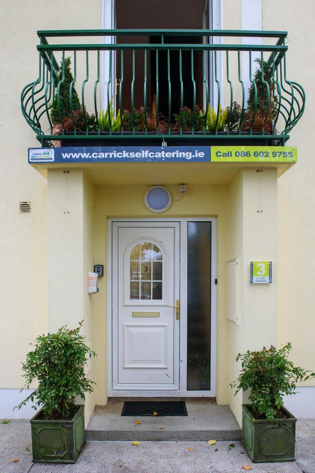 Waterfront Self Catering Houses Carrick on Shannon Екстериор снимка