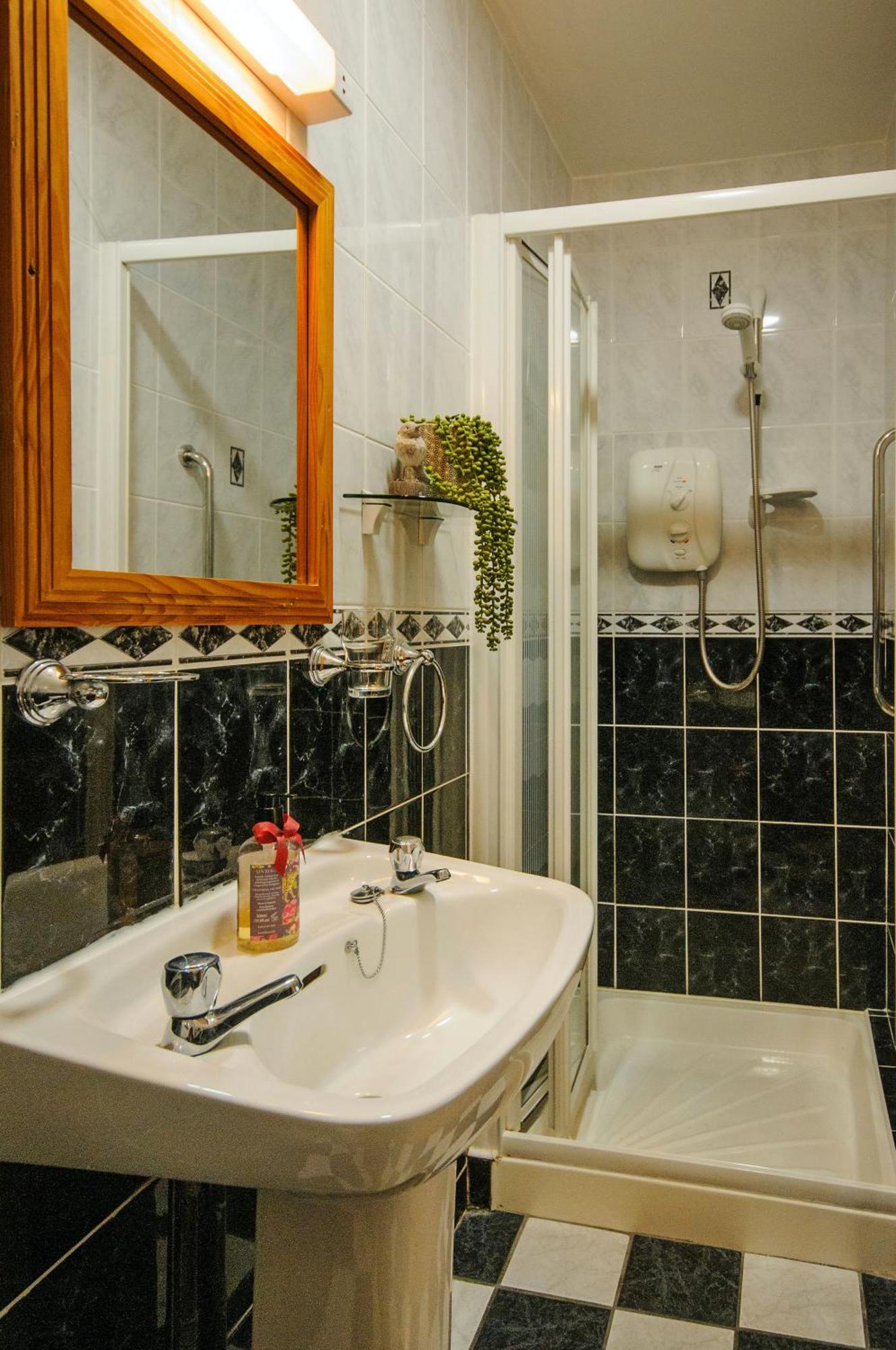 Waterfront Self Catering Houses Carrick on Shannon Екстериор снимка