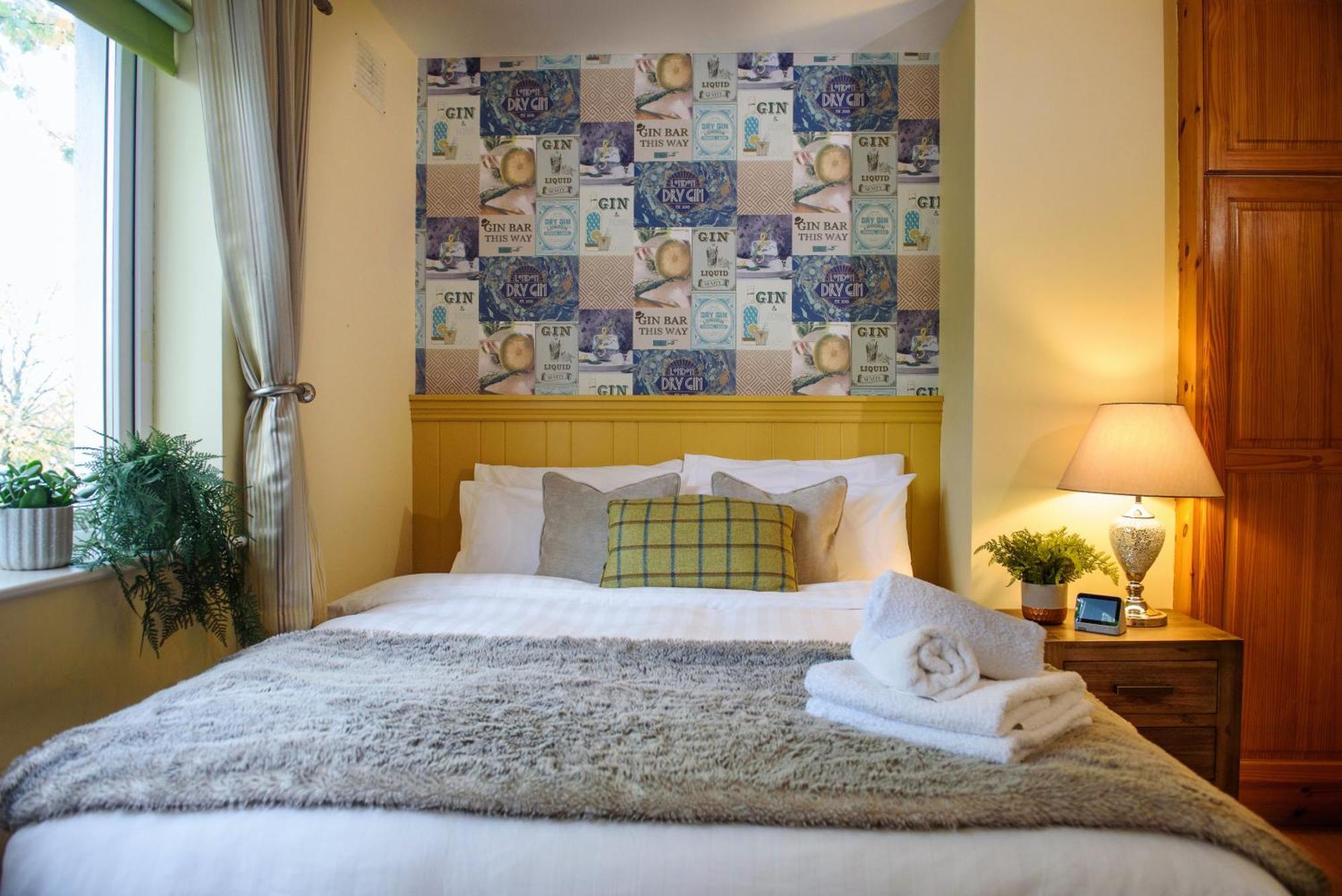 Waterfront Self Catering Houses Carrick on Shannon Екстериор снимка