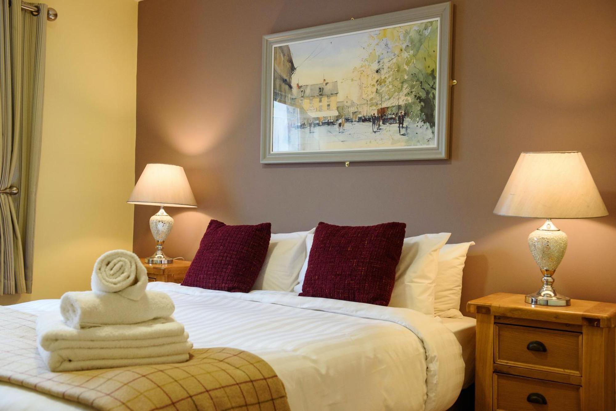 Waterfront Self Catering Houses Carrick on Shannon Екстериор снимка